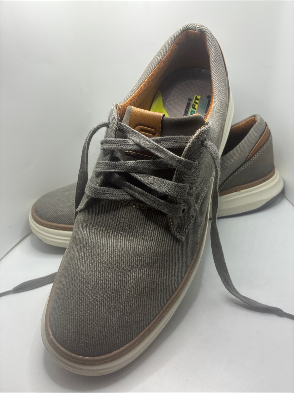 SKETCHERS ARCH FIT GOLF
goga mat arch/ Classic fit
Memory foam Shoes